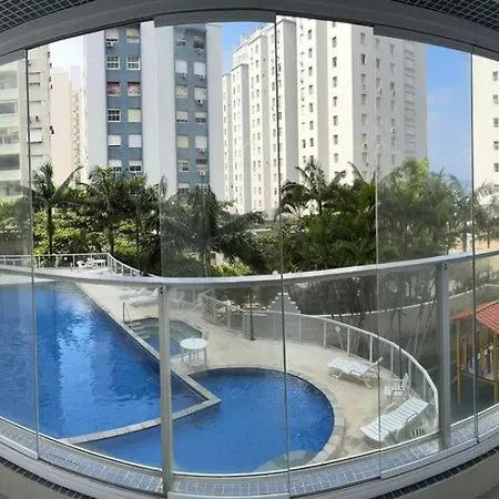 Apartamento em Pitangueiras com 3 suítes-3
